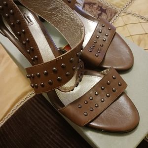 NEW Sofft Leather Studded Heels
